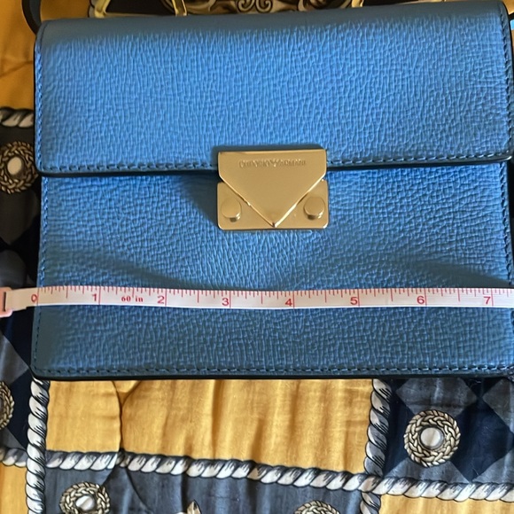 Small Emporio Armani brand new purse.Blue with red handle. - Picture 6 of 8